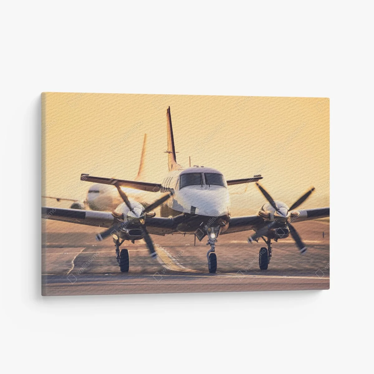 Tableau sur toile avion au coucher de soleil sur la piste – Wallnifity® Tableau sur toile avion au coucher de soleil sur la piste – Wallnifity®