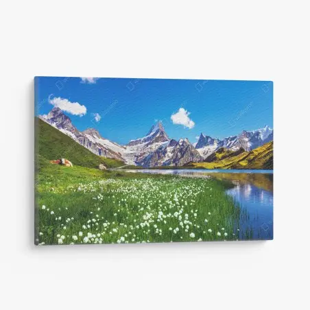 Tableau sur toile pause alpine: panorama montagneux et lac cristallin – Wallnifity®