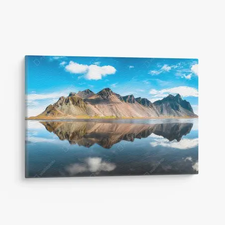 Tableau sur toile reflet spectaculaire du Vestrahorn en Islande – Wallnifity®