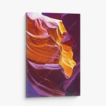 Tableau sur toile murmures de lumière dans un canyon sculpté – Wallnifity®