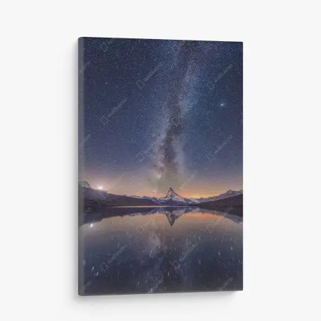 Tableau sur toile voûte céleste au-dessus d'un lac miroir – Wallnifity®