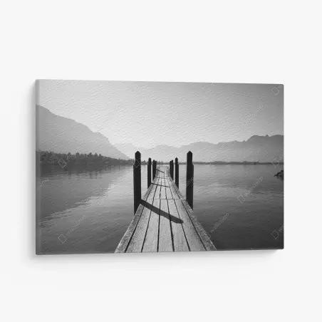 Tableau sur toile ponton sur un lac montagneux en noir et blanc – Wallnifity®