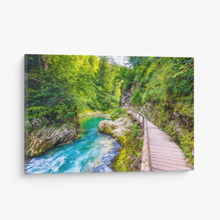 Tableau sur toile sentier boisé le long d'une rivière émeraude – Wallnifity®
