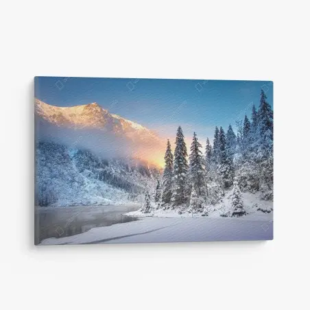 Tableau sur toile lever de soleil sur Morskie Oko dans les Tatras enneigés – Wallnifity®