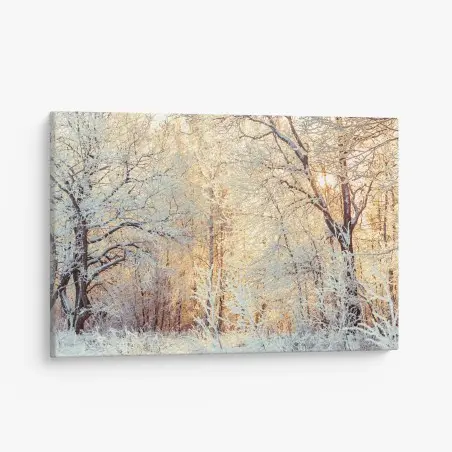 Tableau sur toile forêt enneigée au soleil couchant – Wallnifity®
