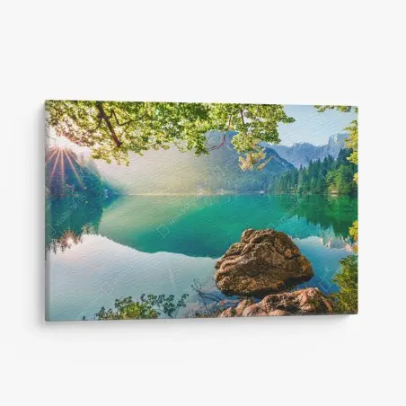 Tableau sur toile vue matinale sur le lac de Fusine, Alpes Juliennes – Wallnifity®