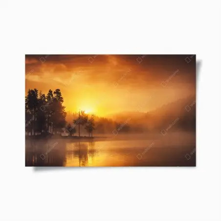 Poster aurore dorée sur le lac brumeux – Wallnifity®