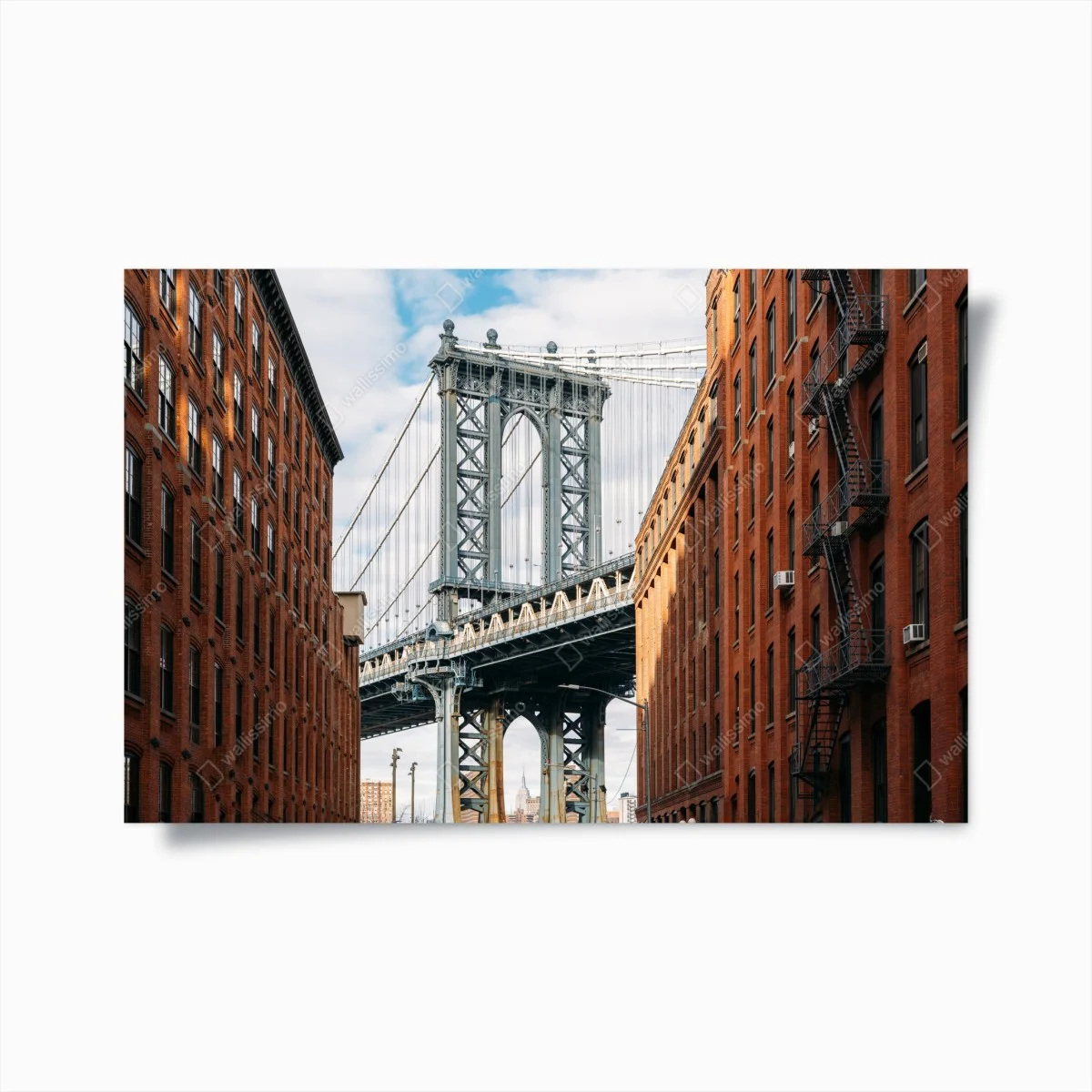Poster vue urbaine de New York entre deux façades en brique – Wallnifity® Poster vue urbaine de New York entre deux façades en brique – Wallnifity®