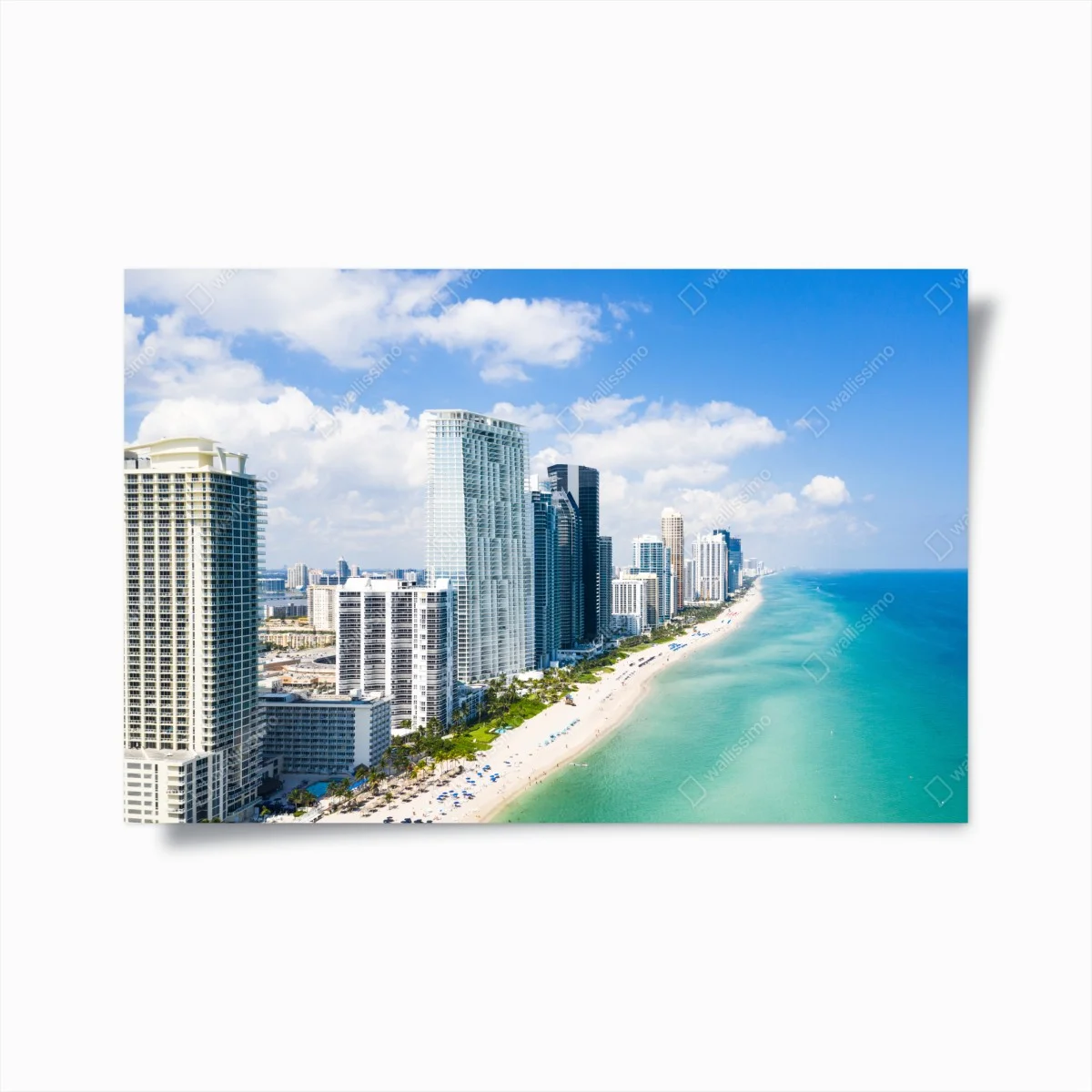Poster vue panoramique de la côte urbaine ensoleillée – Wallnifity® Poster vue panoramique de la côte urbaine ensoleillée – Wallnifity®