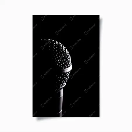 Poster microphone en gros plan sur fond noir – Wallnifity®