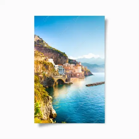Poster village côtier perché sur falaise au bord de la mer – Wallnifity®