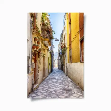 Poster ruelle ensoleillée du centre ancien de Brindisi – Wallnifity®