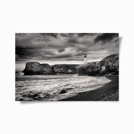 Poster phare de Yaquina Bay sous ciel orageux – Wallnifity®