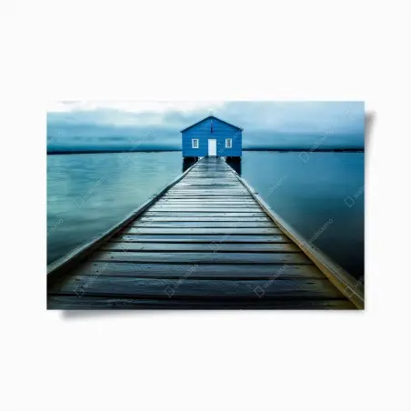 Poster maisonnette bleue au bout de la jetée – Wallnifity®