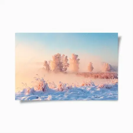 Poster brume rose au lever du soleil sur paysage hivernal – Wallnifity®