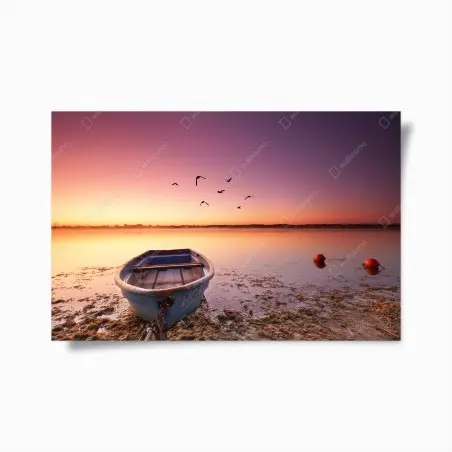 Poster bateau au crépuscule sur lac tranquille – Wallnifity®