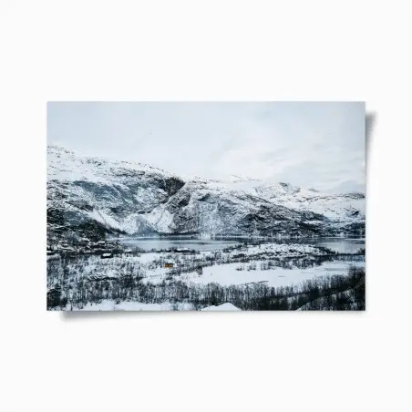 Poster calme hivernal au bord du fjord enneigé – Wallnifity®
