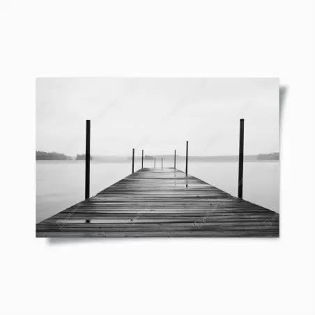 Poster ponton brumeux sur lac minimaliste – Wallnifity®