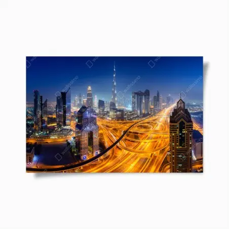 Poster Dubaï vue aérienne nocturne aux autoroutes lumineuses – Wallnifity®