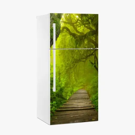 Sticker pour réfrigérateur sentier brumeux au cœur de la forêt – Wallnifity®