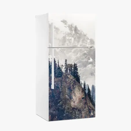 Sticker pour réfrigérateur falaise enneigée et forêt de pins – Wallnifity®