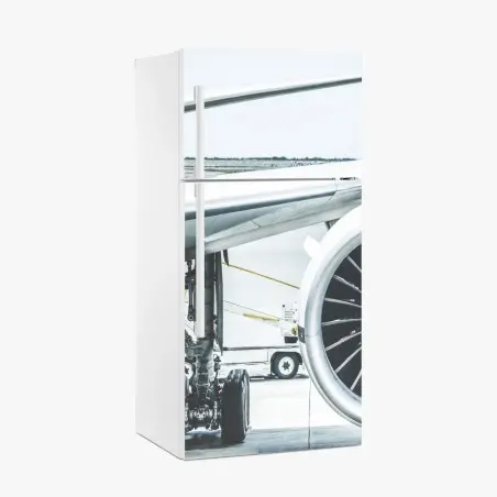 Sticker pour réfrigérateur détail moteur d'avion au terminal – Wallnifity®