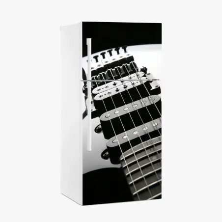 Sticker pour réfrigérateur gros plan contrasté d'une guitare électrique – Wallnifity®