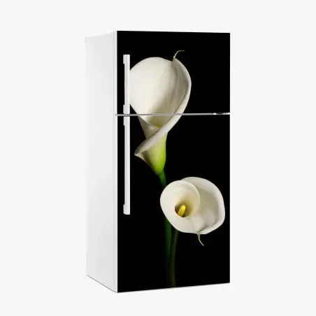 Sticker pour réfrigérateur arums blancs élégants sur fond noir – Wallnifity®