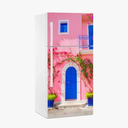 Sticker pour réfrigérateur porte bleue sur façade rose aux bougainvilliers – Wallnifity®