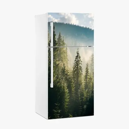 Sticker pour réfrigérateur brume matinale sur la forêt d'épicéas – Wallnifity®