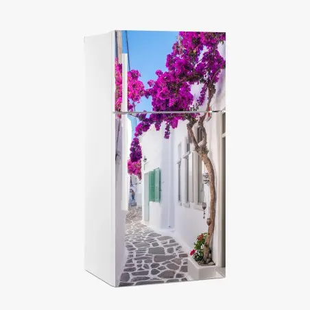 Sticker pour réfrigérateur ruelle blanche ensoleillée au bougainvillier – Wallnifity®