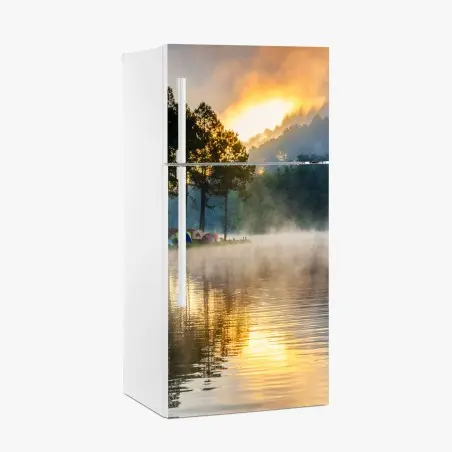 Sticker pour réfrigérateur aube brumeuse au lac de Pang Oung, Mae Hong Son – Wallnifity®
