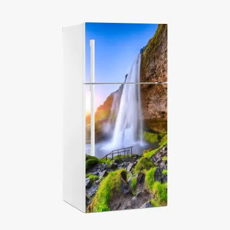 Sticker pour réfrigérateur cascade majestueuse de Seljalandsfoss au coucher du soleil – Wallnifity®