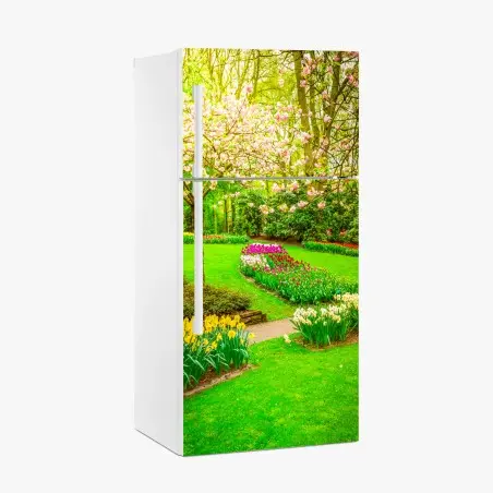 Sticker pour réfrigérateur jardin printanier aux tulipes et cerisiers en fleurs – Wallnifity®