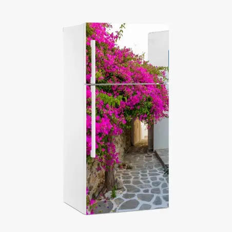 Sticker pour réfrigérateur ruelle cycladique fleurie à Naousa, Paros, Grèce – Wallnifity®