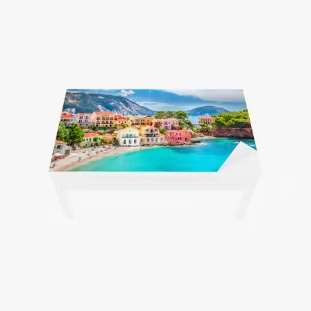 Sticker pour table et bureau village côtier coloré d'Assos, Céphalonie – Wallnifity®