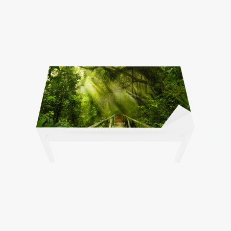Sticker pour table et bureau chemin en forêt tropicale baigné de lumière – Wallnifity®