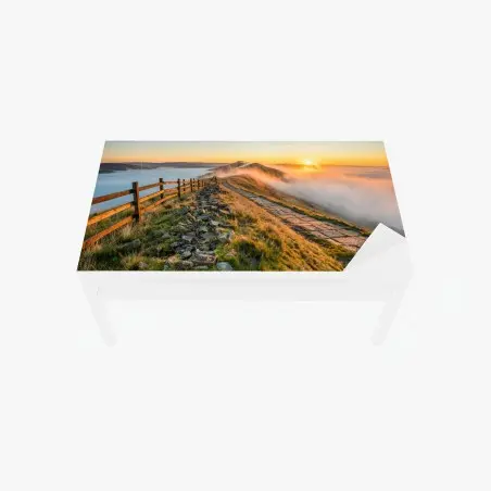 Sticker pour table et bureau crête brumeuse au lever du soleil – Wallnifity®