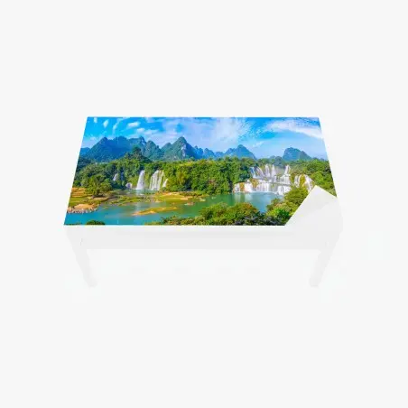 Sticker pour table et bureau cascade spectaculaire dans un paysage karstique – Wallnifity®