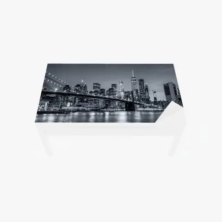 Sticker pour table et bureau panorama nocturne de New York avec le pont de Brooklyn – Wallnifity®