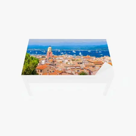 Sticker pour table et bureau panorama ensoleillé d'un village côtier méditerranéen – Wallnifity®