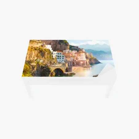 Sticker pour table et bureau village de la côte méditerranéenne sur falaise – Wallnifity®