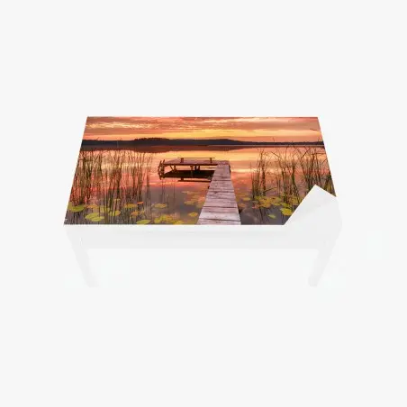 Sticker pour table et bureau aube dorée sur le lac – Wallnifity®
