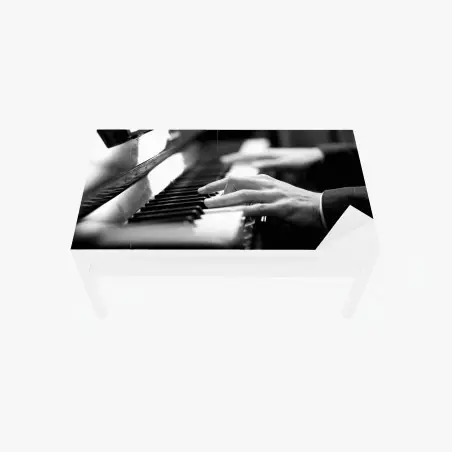 Sticker pour table et bureau mains au piano — instant d'élégance musicale – Wallnifity®