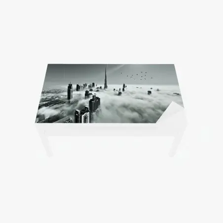 Sticker pour table et bureau Dubaï dans la brume urbaine – Wallnifity®