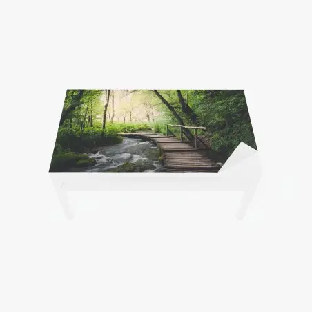 Sticker pour table et bureau passerelle en bois au cœur de la forêt – Wallnifity®