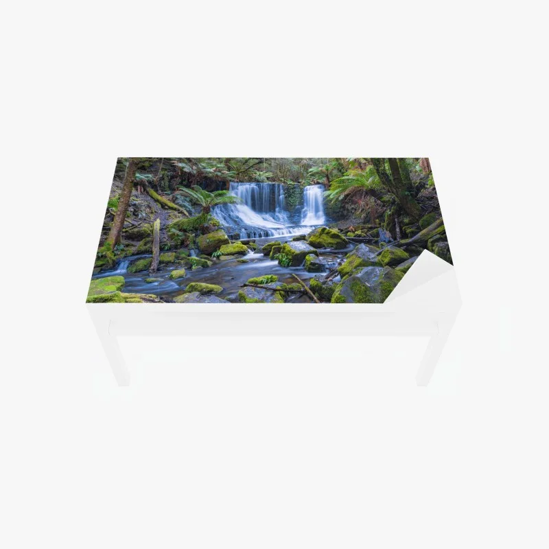 Sticker pour table et bureau cascade sereine au cœur de la forêt – Wallnifity®