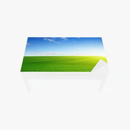 Sticker pour table et bureau horizon ensoleillé sur prairie verdoyante – Wallnifity®