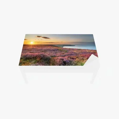 Sticker pour table et bureau coucher de soleil sur la bruyère des North York Moors, vue sur Robin Hood's Bay – Wallnifity®