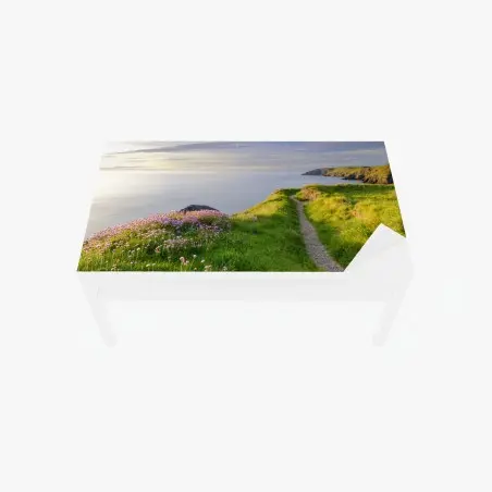 Sticker pour table et bureau sentier côtier au crépuscule à Ceibwr Bay, Pays de Galles – Wallnifity®